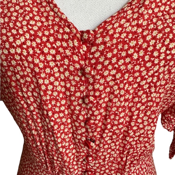 H&M Crepe Red Floral Button Dress Tie Sleeve Size 2 - Picture 9 of 16